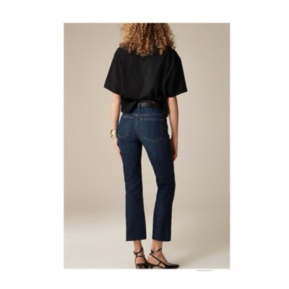 J. Crew dark Blue Straight Leg Jeans Timeless Style bootcut size 25 raw hem - Picture 2 of 10